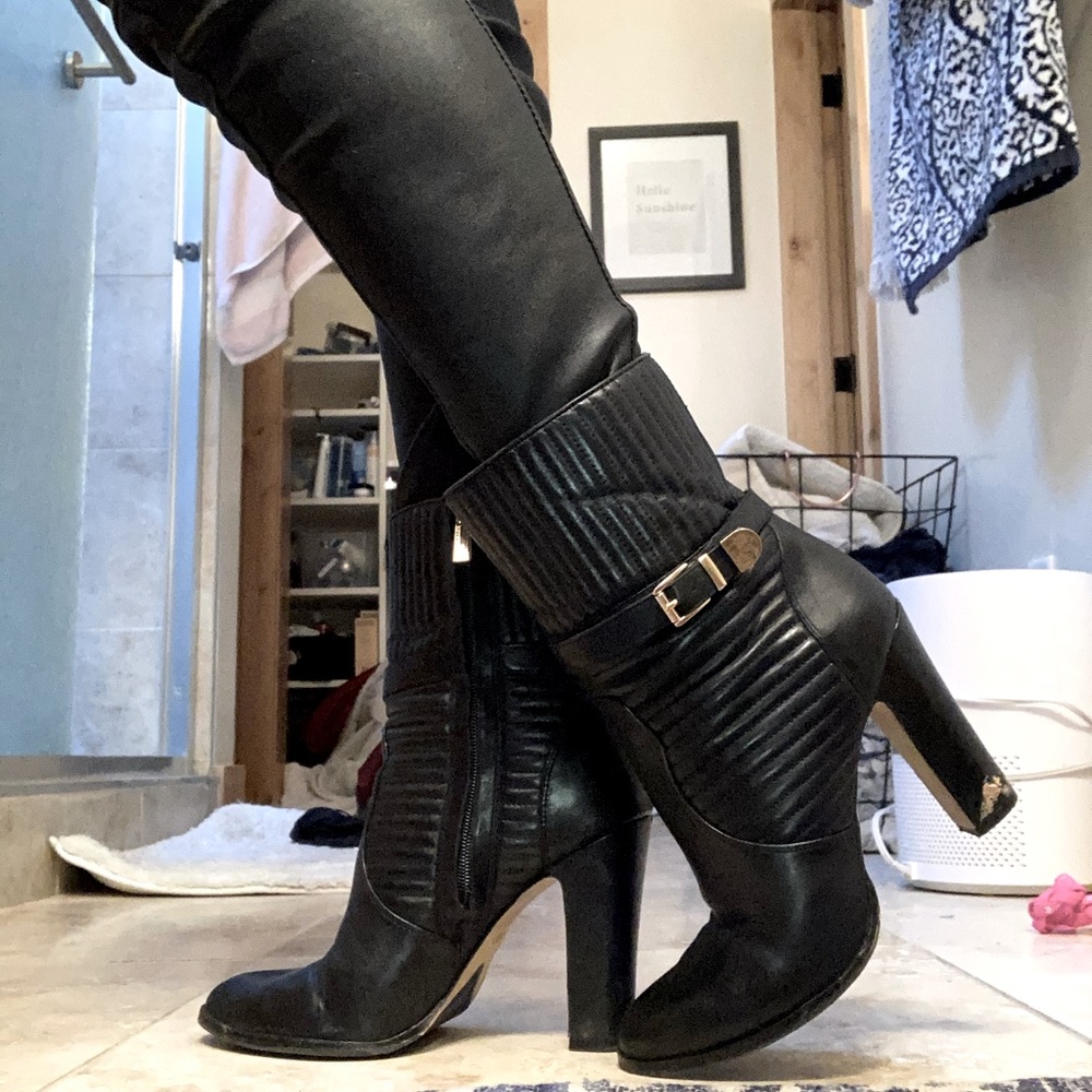 Vince Camuto booties - leather size 8.5